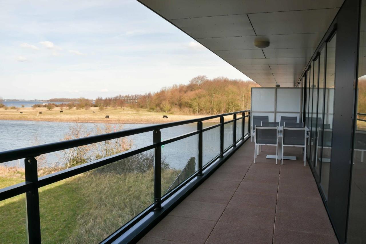 Appartement Aan Jachthaven Met Zicht Op Veerse Meer Arnemuiden Exterior photo