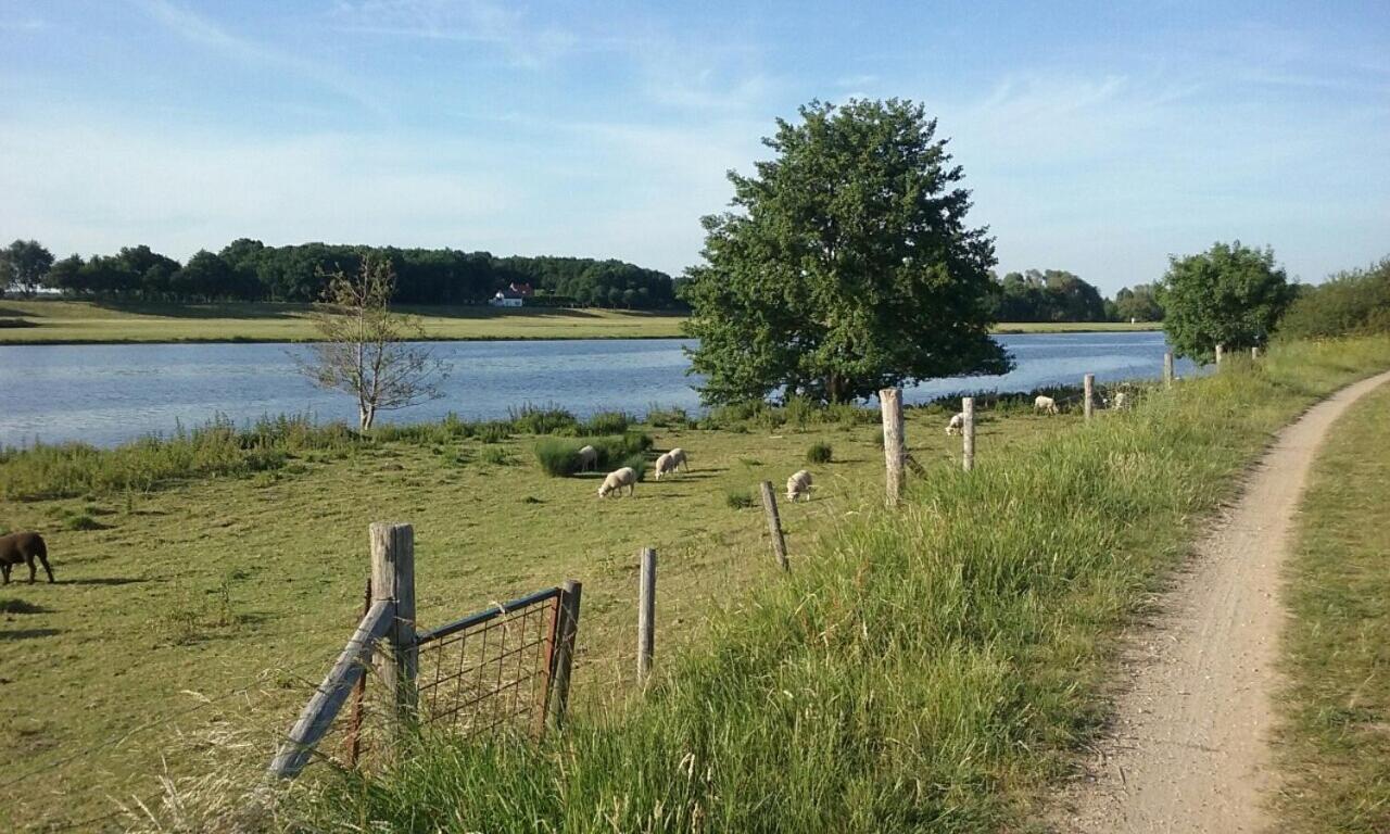 Appartement Aan Jachthaven Met Zicht Op Veerse Meer Arnemuiden Exterior photo